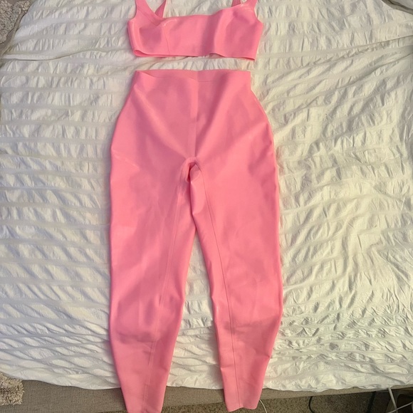 Skims pink 2 piece latex set - Picture 5 of 7